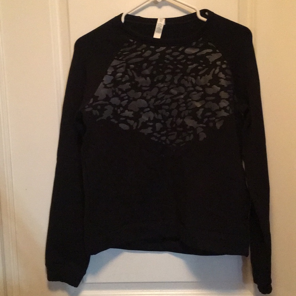 Lululemon sweatshirt